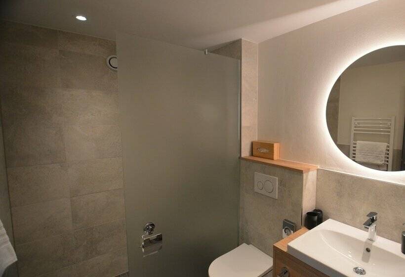 חדר סטנדרט, Hohe Promenade