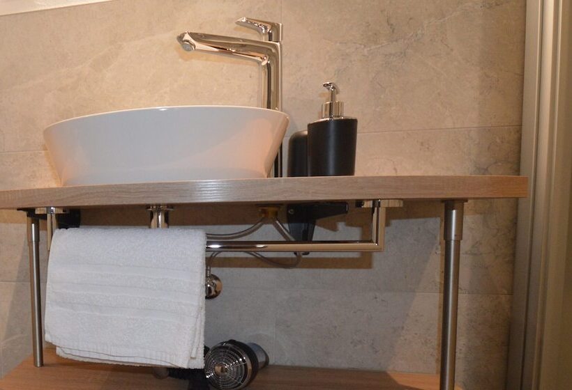 חדר סטנדרט יחיד, Hohe Promenade