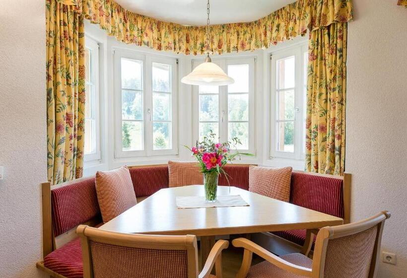 Family flat with balcony, Inntaler Hof