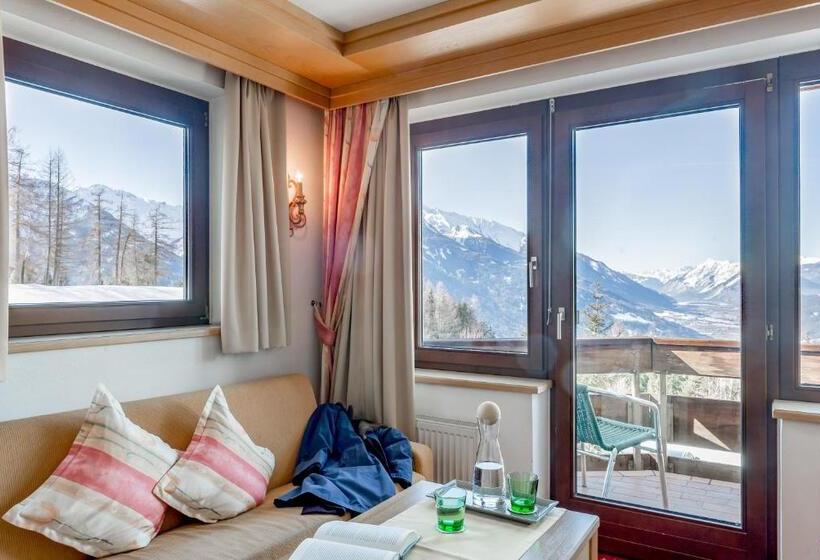 Classic room with balcony, Inntaler Hof