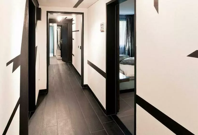 Standard-huone, Morosani Fiftyone   The Room Only