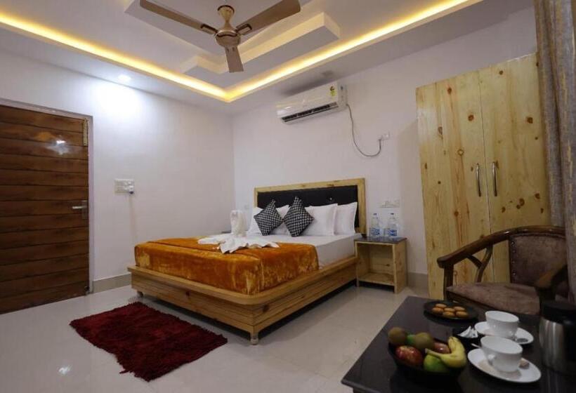 デラックスルーム, The Queen, Himachal Pradesh