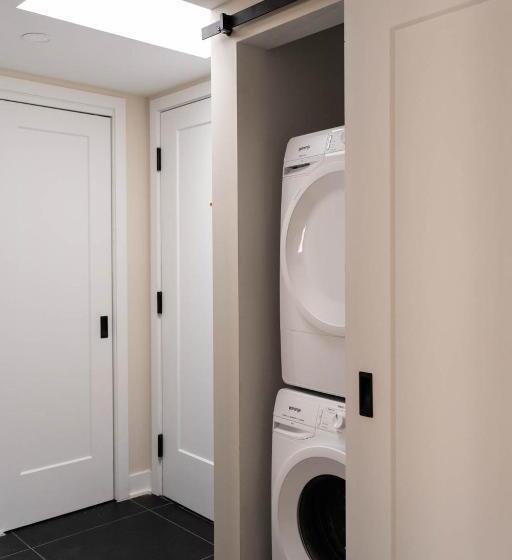 Люкс Deluxe 2 Спальни, Maison Place Royale By Luxury In Transit