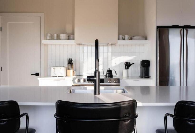 Люкс 2 Спальни, Maison Place Royale By Luxury In Transit