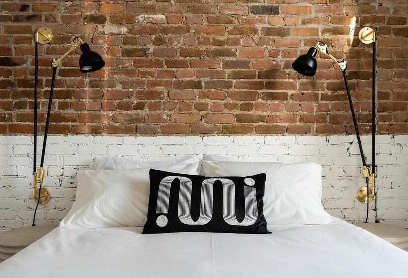 Люкс, Maison Place Royale By Luxury In Transit