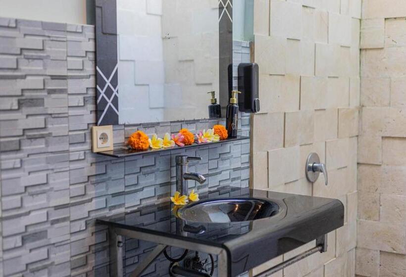 חדר דלוקס, Ume Sari Nusa