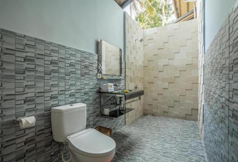 חדר דלוקס, Ume Sari Nusa