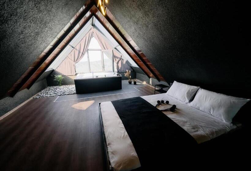 بنجلو ديلوكس, Woodlife Bungalov