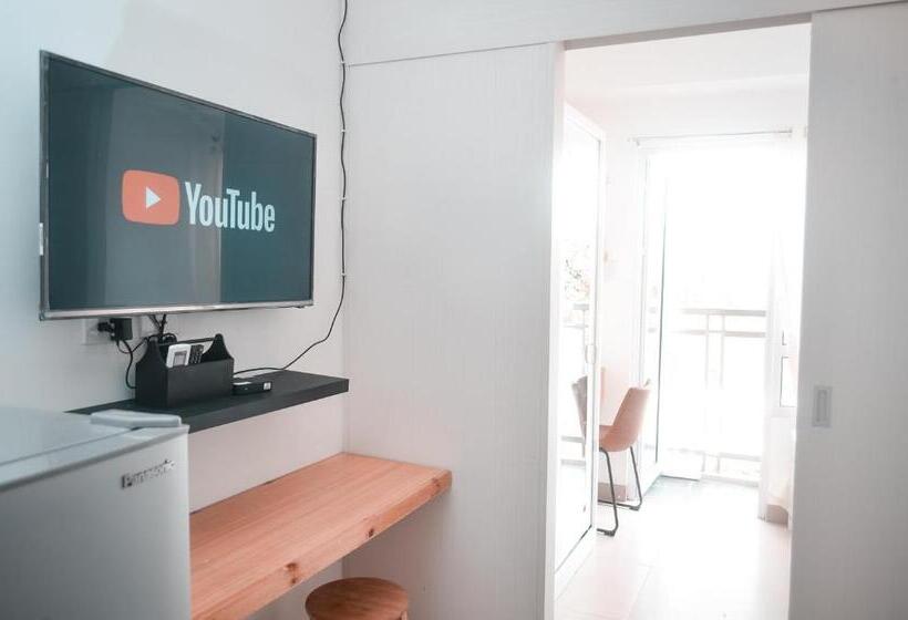 استودیو استاندارد با بالکن, Coolspace @ Smdc Wind Residence Budget, Wifi, Netflix
