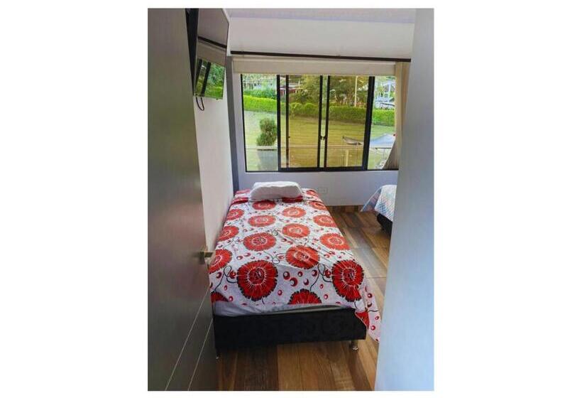 غرفة قياسية رباعية, Ecofinca El Edén