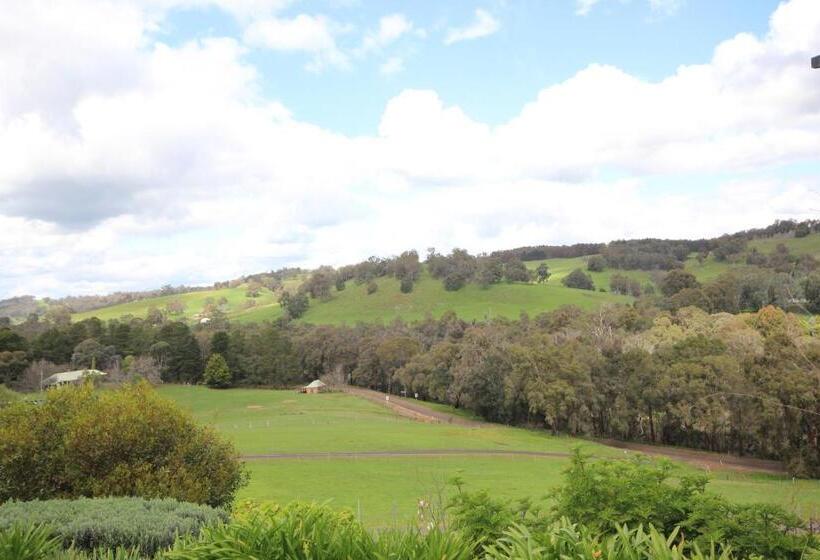 家庭工作室, Elysian Bridgetown