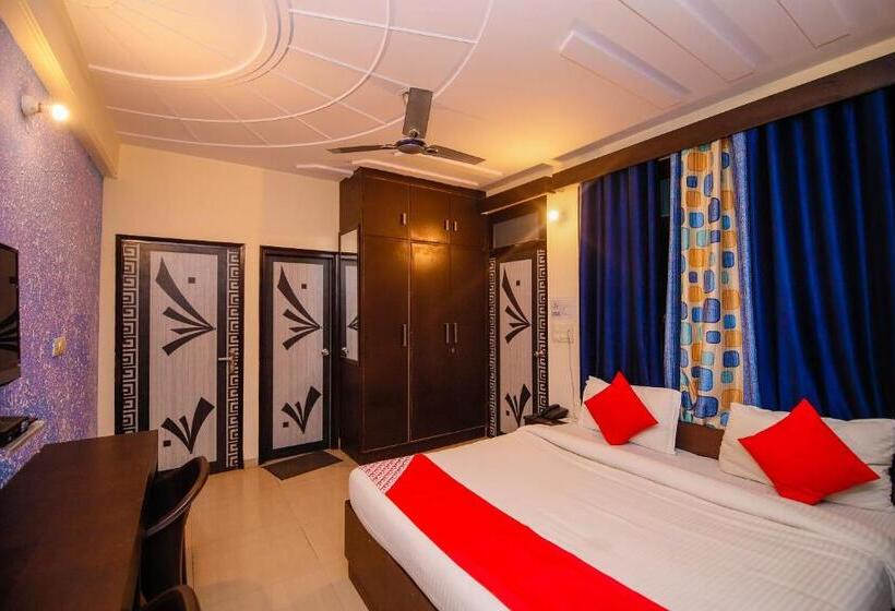 غرفة كلاسيكية ثلاثية, Oyo 10154 47 Hill