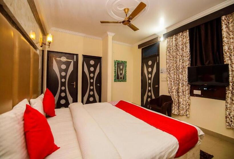 غرفة ديلوكس ثلاثية, Oyo 10154 47 Hill