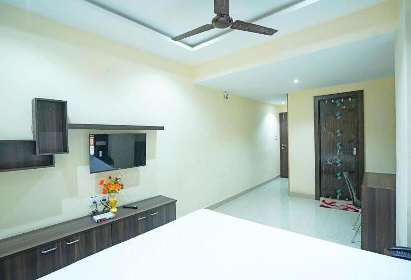 Triple Classic Room, Oyo Ss Palace