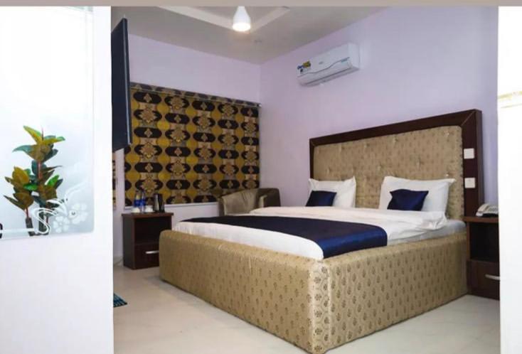 سوییت لوکس, Paradise By Atican Beach