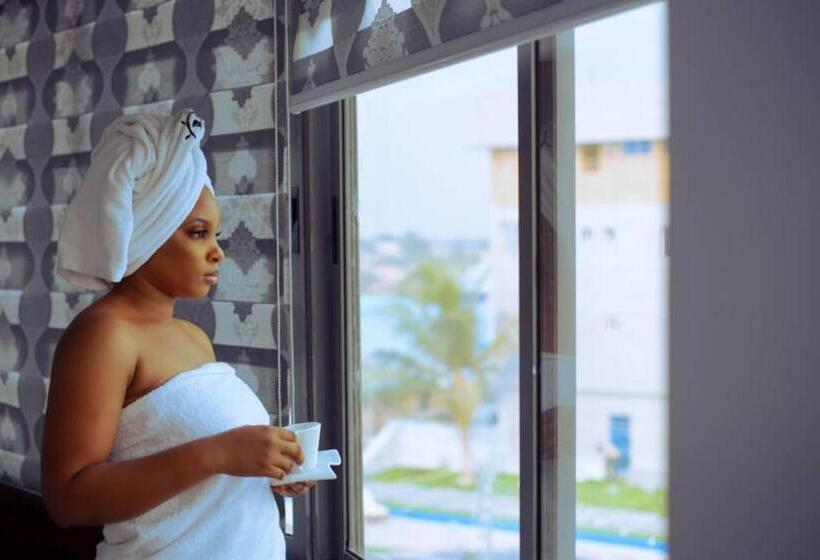 اتاق استاندارد با چشمانداز استخر, Paradise By Atican Beach