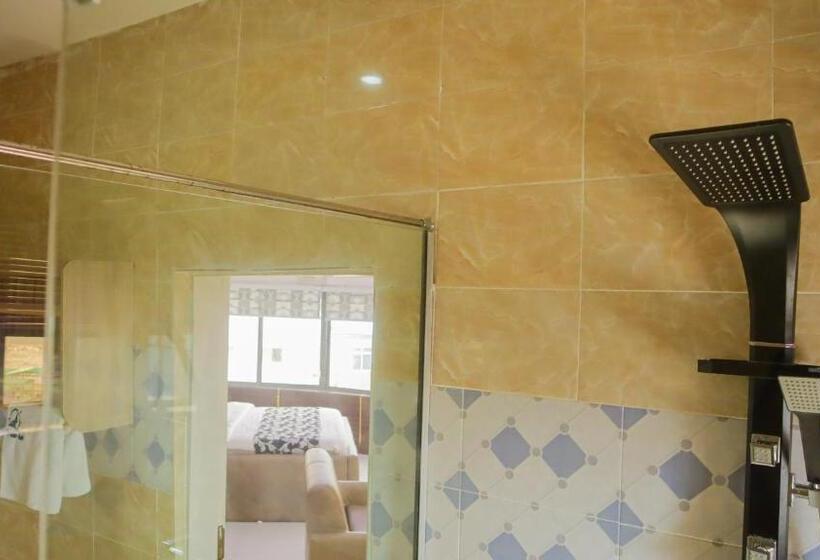 اتاق خانوادگی با چشمانداز دریا, Paradise By Atican Beach