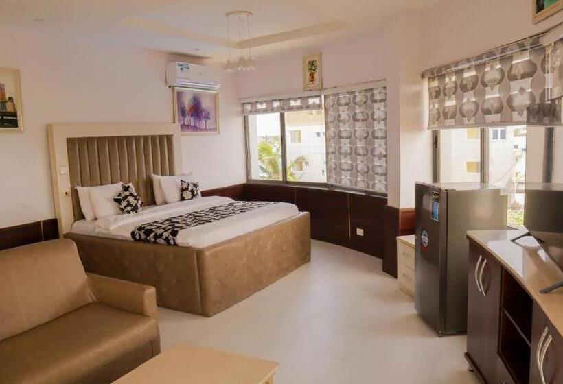 اتاق خانوادگی با چشمانداز دریا, Paradise By Atican Beach