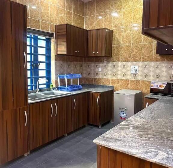 آپارتمان 2 خوابه, Paradise By Atican Beach