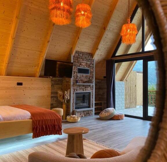 Трехместный Номер Deluxe, Pathika Bungalov