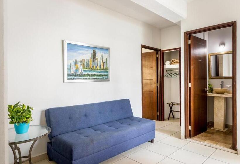 ماستر سويت, Pueblito Vallarta