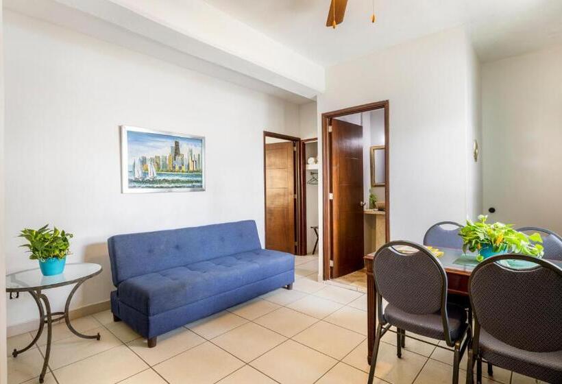 ماستر سويت, Pueblito Vallarta