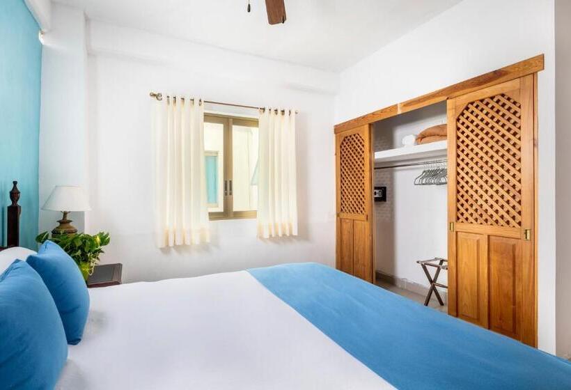 ماستر سويت, Pueblito Vallarta