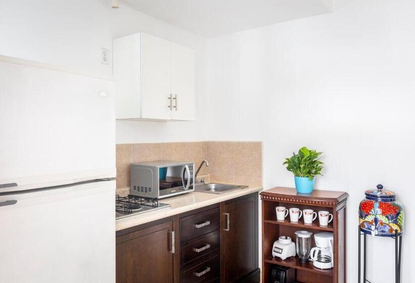 ماستر سويت, Pueblito Vallarta