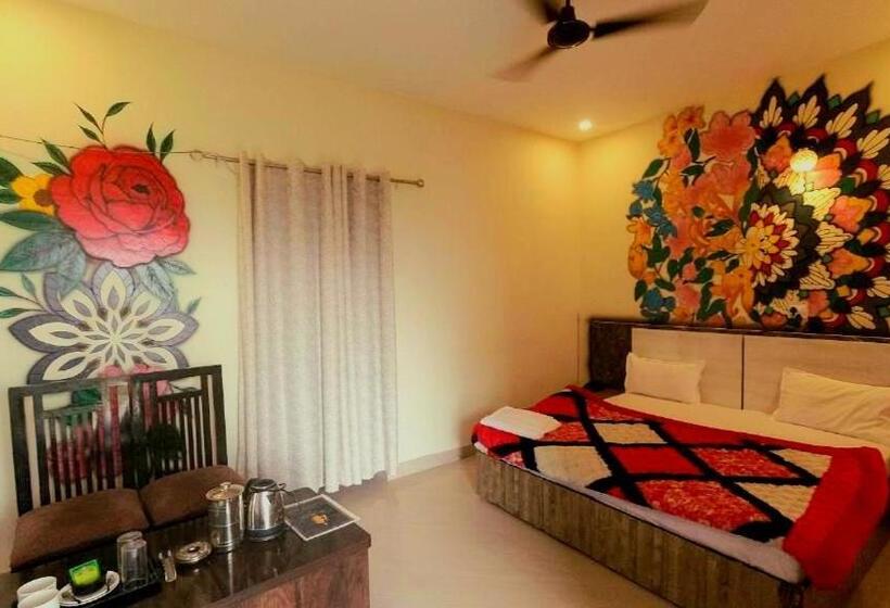 标准间带山景, Shiva Valley Resort