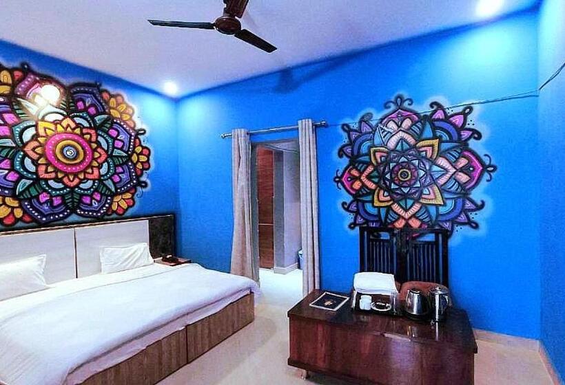 标准间带山景, Shiva Valley Resort