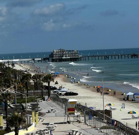סטודיו סטנדרט עם מרפסת, Oceanfront Oasis