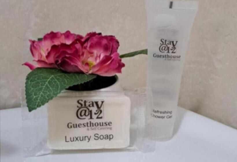 חדר בסיסי, Stay At 12 Guesthouse And Selfcatering