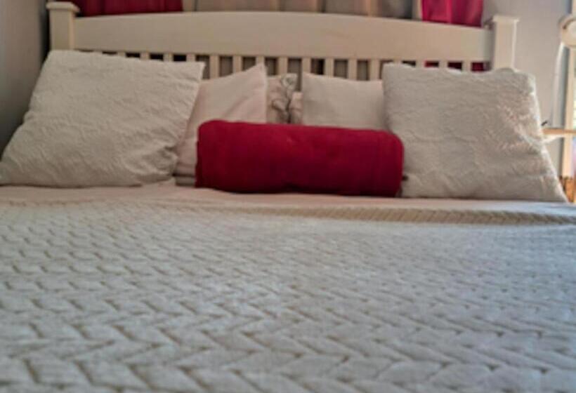 חדר בסיסי, Stay At 12 Guesthouse And Selfcatering
