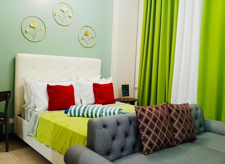 Standard-studio Parveke, Studio 1st Fl With Balcony Across Terminal 3 Airport