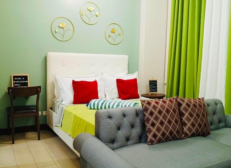 Standard-studio Parveke, Studio 1st Fl With Balcony Across Terminal 3 Airport