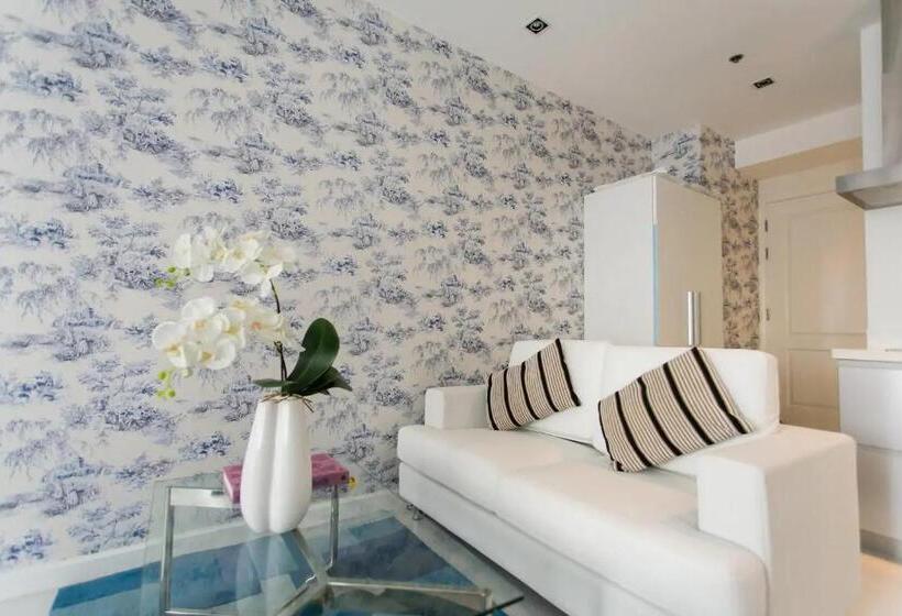 Standard Studio, Bayhomes Gramercy Seviced Residences