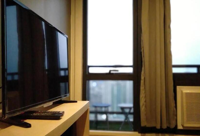 Standard Studio, Bayhomes Gramercy Seviced Residences