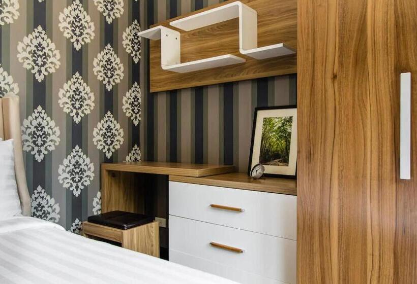 2 Schlafzimmer Apartment, Bayhomes Gramercy Seviced Residences