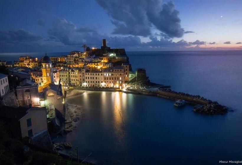 سوییت خانوادگی, The Terrace