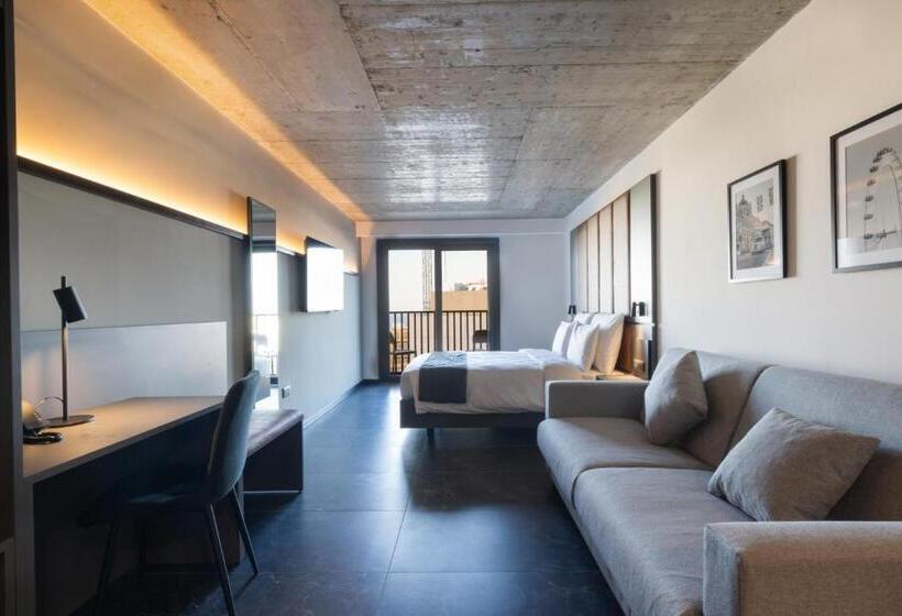 اتاق اجرایی, The Londoner Hotel St. Julian S