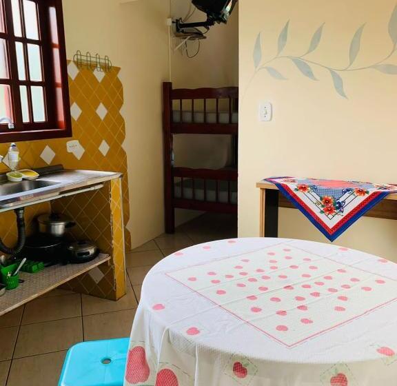 آپارتمان 1 خوابه با بالکن, Chalés Fernando