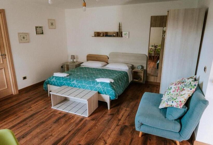 スタンダードスタジオ, Casa Della Montagna Apartament