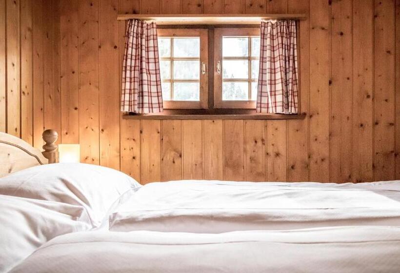 اتاق استاندارد با سرویس بهداشتی مشترک, Davoser Hüsli By Mountain Hotels