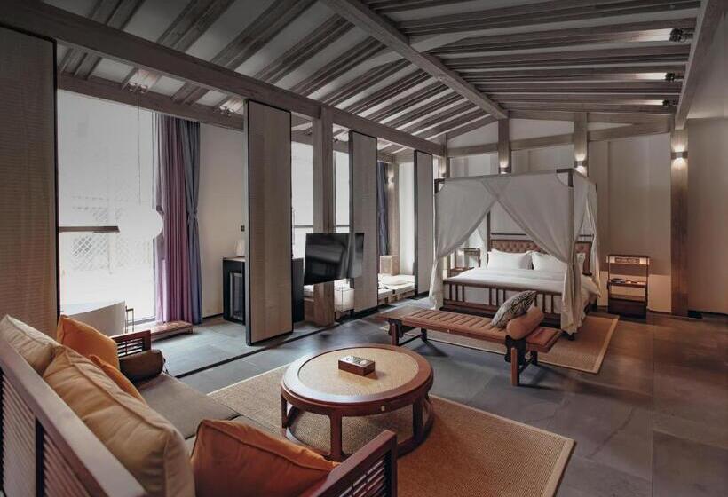 חדר דחוקס עם מיטת קינג, Zhangjiajie Song Boutique B & B   Zhangjiajie National Forest Park Wulingyuan