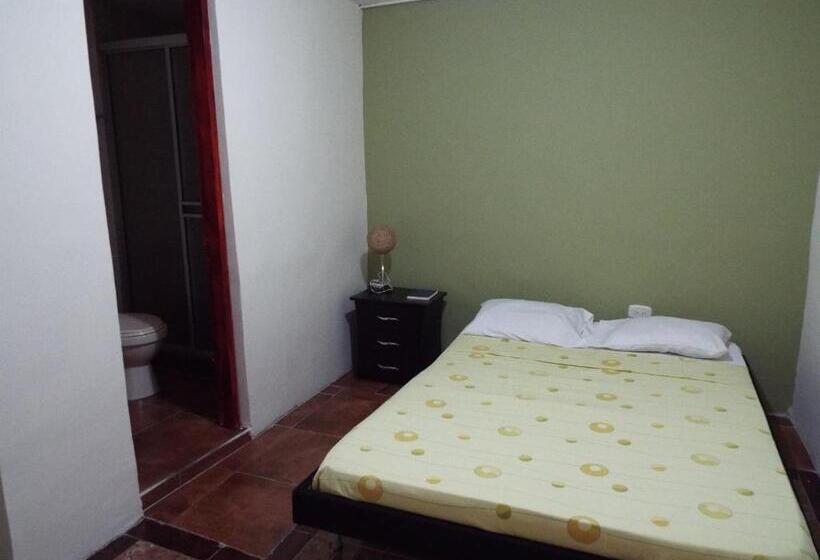 اتاق استاندارد, Ian Armenia