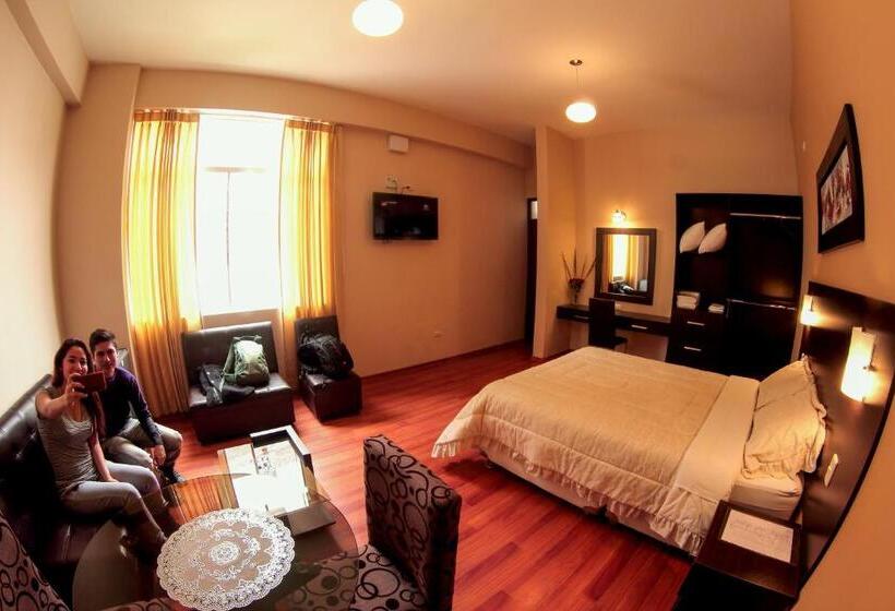 Люкс с гидромассажем, Pacific Suites