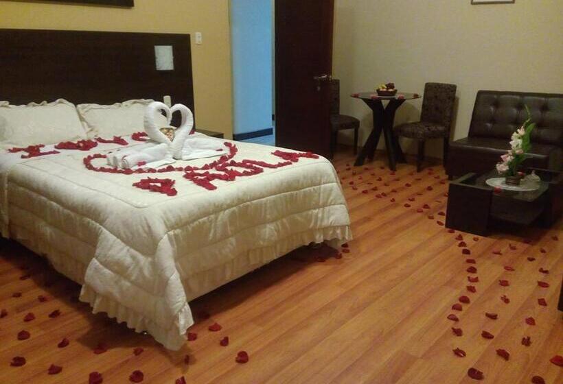 Люкс с гидромассажем, Pacific Suites