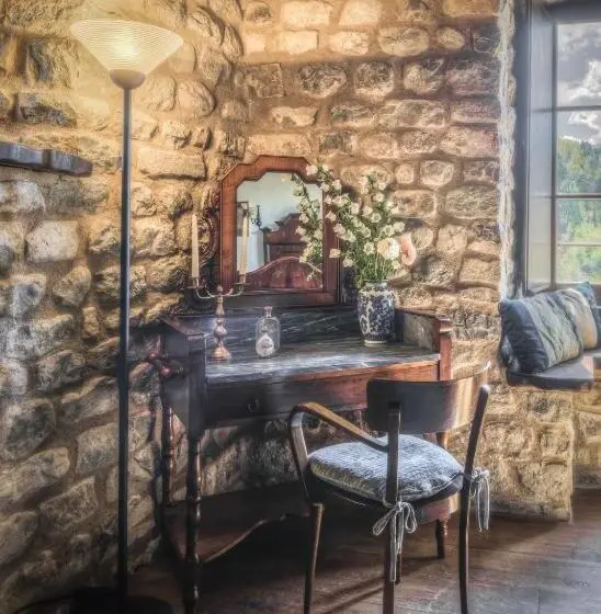 スイート, Tenuta Castel Dell'aquila