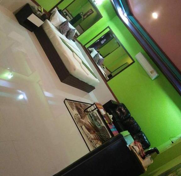 豪华套房, Kruachokhai Hotel & Resort