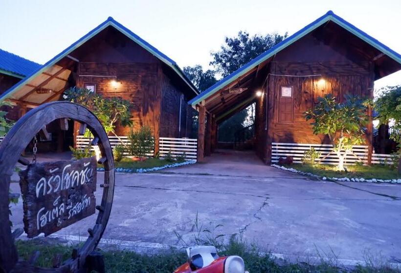 带大床的高级房间, Kruachokhai Hotel & Resort